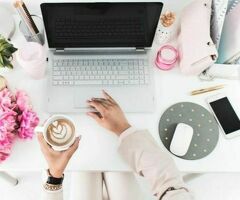 Менеджер по работе с клиентами удалённо
